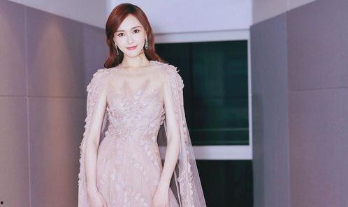 圈内爆料唐嫣怀孕,甜蜜孕期曝光引网友热议 第3张 圈内爆料唐嫣怀孕,甜蜜孕期曝光引网友热议 第3张